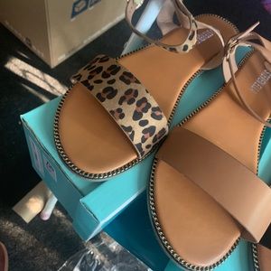 Bianca single strap sandal